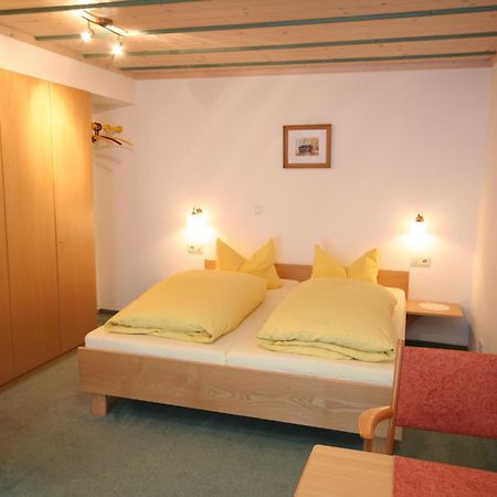 Ferienwohnungen Hennenmuehle Bad Hindelang Quarto foto