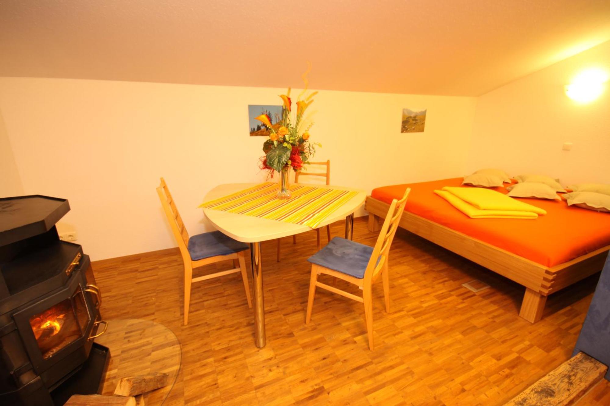 Ferienwohnungen Hennenmuehle Bad Hindelang Quarto foto